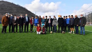 Genç, Çağlayan’da yapılan spor tesisini inceledi