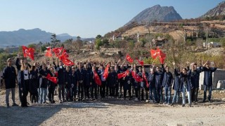 Sabancı Gönüllüleri “Cumhuriyet Seferberliği” kapsamında Manavgat’ın Güzelyalı köyünü yaşama geri kazandırmaya destek sağladı
