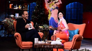 Geri Sayımla Biten Gülümseten Final: Gonca Vuslateri ve Gürgen Öz’le Gülümseten Cuma Live, son bölümüyle izleyicilere eğlenceli dakikalar yaşattı