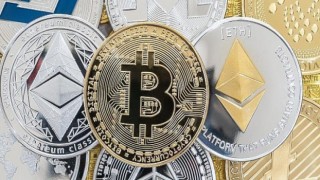 ABD Tahvilleri ve Kazakistan Nedeniyle Bitcoin Yükselemiyor, Kurumsallar Satışta