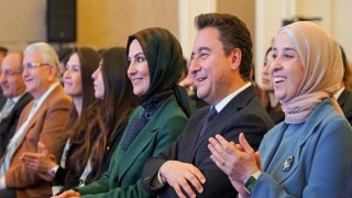 Ali Babacan Deva Kadında Zirvesinde Konuştu ‘Kadınların mücadelesi otoriter zihniyete karşı galip gelecek’