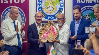 Başkan Soyer’den Konyalılar Kültür ve Yardımlaşma Vakfı’na ziyaret