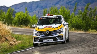 Clio Rally Trophy Turkey Eti Esok Rally’de Nebil Erbil & Aslı Erbil Zirvede Yer Aldı