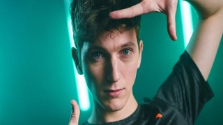 Fnatic 2. Aşama’yı Kayıpsız Geçip Zafere Uluştı