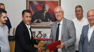 Karabağlar Belediyesi kadrolu işçilerinin TİS sevinci