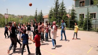 Nevşehir Belediyesinin Çocuklar İçin Başlattığı Gönüllülük Seferberliği Tüm Şehri Sarıyor