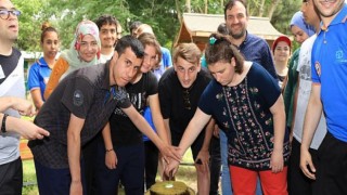 Özel öğrencilere yıldız futbolcu Kerem Aktürkoğlu’dan ziyaret...Kocaeli
