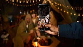 Samsung Galaxy S22 Ultra, S22+ ve S22 ile en karanlık ortamlarda dahi mükemmel bir kamera deneyimi