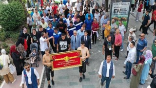 Yiğitler çıkıyor meydane, hepsi birbirinden merdane