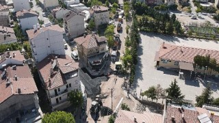 Ali Efe Yolu Sokak sıcak asfalt konforu ile buluşuyor