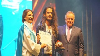 Bahçeşehir Üniversitesi 22. Dönem Mezunlarını Çoşkuyla Uğurladı