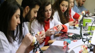 Diş hekimliği dünyadaki en itibarlı meslekler arasında yer alıyor