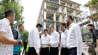 İnegöl Belediye Hizmet Binasında Dış Cephe Çalışmaları Başladı