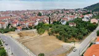 Karamürsel Millet Bahçesinde çalışmalar devam ediyor