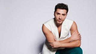 Simge, İrem Derici ve Yonca Evcimen’den destek!