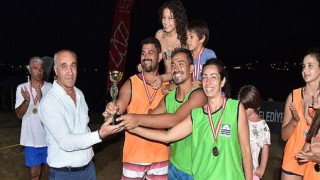 Yenifoça’da Plaj Voleybolu Heyecanı