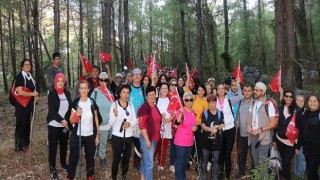Büyükşehir, Tünektepe “Cumhuriyet Yolu’nda” doğa yürüyüşü düzenlendi Tarih ve doğa içinde yürüyüş