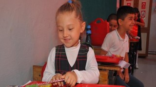 Menderes Belediyesi’nden öğrencilere destek