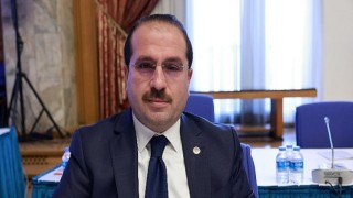 Ak Parti İzmir Milletvekili Yaşar Kırkpınar; Önce Masam Sonra Kasam Diyerek Milliyetçi Olunmaz