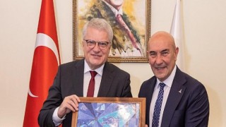 Başkan Tunç Soyer Linz Belediye Başkanı Luger’i ağırladı