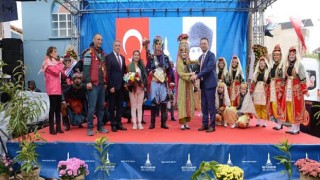 Beydağ’da Çomaklar Mahallesi 3. Kestane Festivali Coşkusu