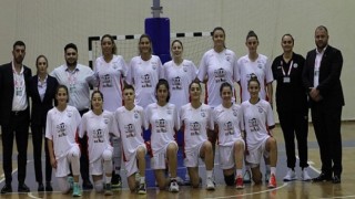 Burhaniye Kadın Basketbol İlk Maçında Fark Attı