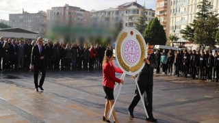 Edremit’te Öğretmenler Günü Kutlandı