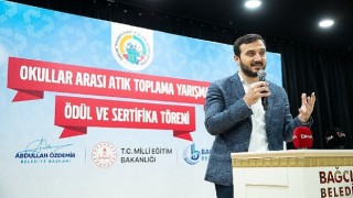 Bağcılar Belediye Başkanı Abdullah Özdemir'e doğum günü sürprizi