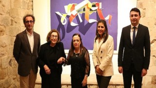 ”Duvarlar ve Ötesi Sergisi” Sakıp Sabancı Mardin Kent Müzesi’nde Açıldı