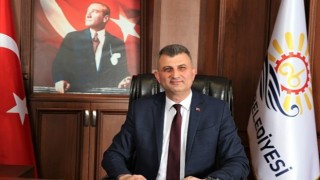 Gölcük Belediye Başkanı Ali Yıldırım Sezer, tüm hemşehrilerinin yeni yılını kutladı.