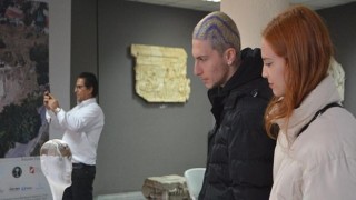 İzmir Arkeoloji Müzesinde “EgeArt Sanat Koleksiyonu Sergisi” açıldı