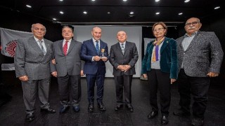 ”Refahı büyütmek ve adil paylaşımını sağlamak için çalışıyoruz”