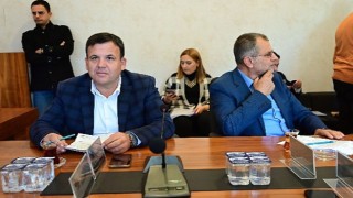 Kemer Belediyesi'nde yeni yılın ilk meclisi yapıldı