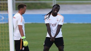 Muslera ve Gomis'en Örnek Kaptanlık: “Primler Herkes İçin Eşit Olmalı…"