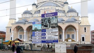 Yeni Mehmet Ali Paşa Camii'ne yeni meydan