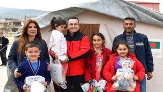 Başkan Kanar Hatay Arsuz'un Yaralarını Sarıyor