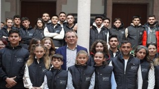 Gönülleri Fetheden “Ayvalık'ın Yardım Gönüllüleriyle” Teşekkür Buluşması