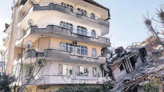 Hatay'da saksı bile düşmeyen binanın sırrı!