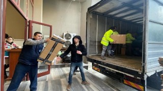 Narlıdere'de Toplanan Yardımlar Deprem Bölgesine Gönderiliyor
