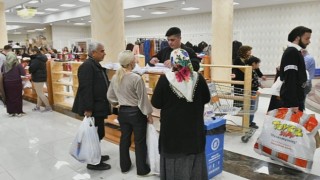 Yenişehir Belediyesi Mersin'de 28 bin depremzedeye ulaştı