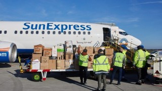 Almanya'dan SunExpress öncülüğünde 450 ton yardım malzemesi getirildi