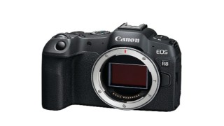 Canon'dan şimdiye kadarki en hafif tam kare EOS R Sistemli fotoğraf makinesi