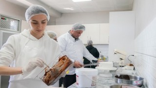 Çeşme'de Meslek Fabrikası hayata geçirildi