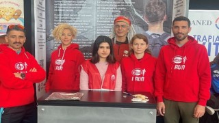 ”Eker I Run” birincileri Roma Maratonu'nda afetzedeler için koştu