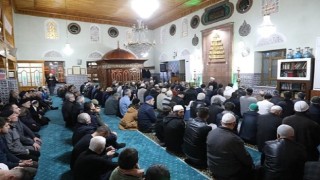 İnegöl'de İlk Teravihi Ayasofya Camii İmam Hatibi Topçuoğlu Kıldırdı