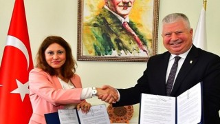 İzmir ile Frankfurt arasındaki ilişkiler güçleniyor