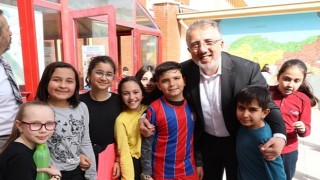 Nevşehir Belediyesi'nden Okul Kütüphanelerine 51 Bin Kitap