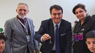 Satranç turnuvasında ilk hamle Dündar'dan
