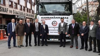 Taksi, minibüs ve kamyon şoförleri deprem bölgesine yardım TIR'ı gönderdi