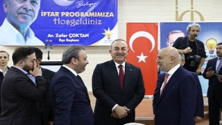 Bakan Çavuşoğlu'nun Katılımıyla Hem İftar Hem Genmlik Buluşması